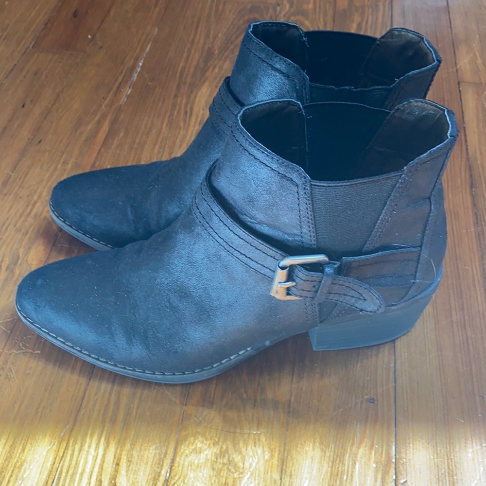 White mountain booties